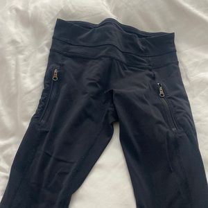Black Lululemon leggings